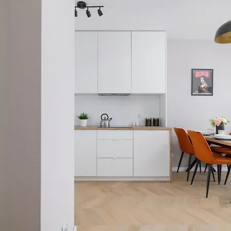 Klimatyzowane Apartamenty W Centrum Krakowa Z Parkingiem I Biurkiem By Renters Prestige Exterior photo